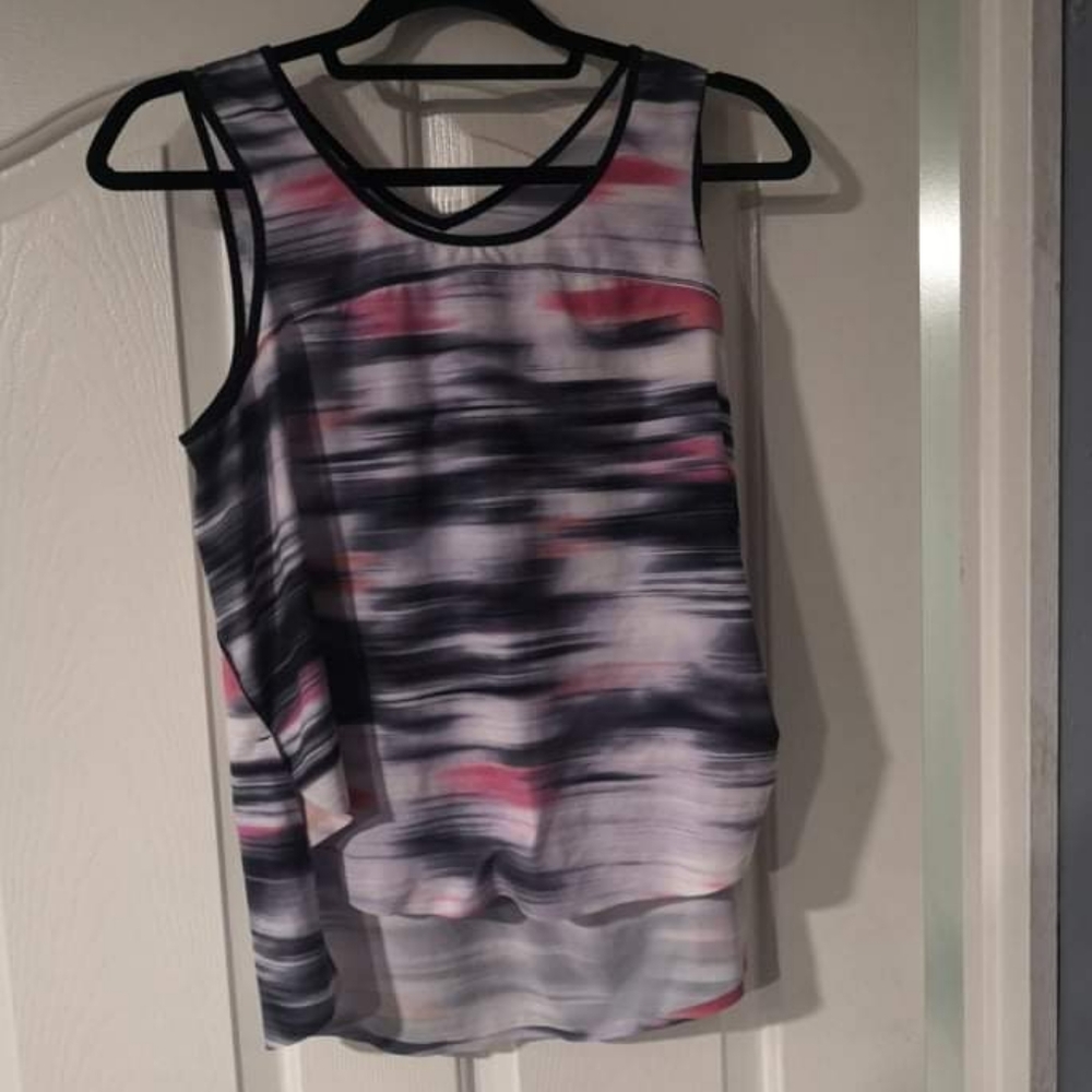 Lulu Run split singlet
